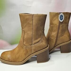 Baretraps Women's McKenna Mid Calf Block Heel Boots Size 8.5 Sandstone NEW